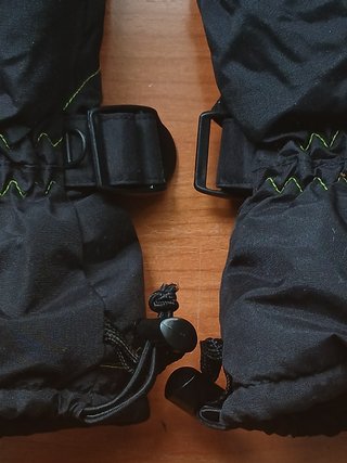 Guantes de Nieve Boriken Negros y Verdes