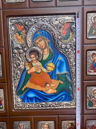 Retablo bizantino con 18 iconos en plata