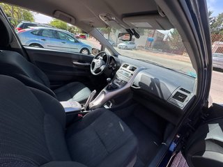 Toyota Auris 1.6 VVT-i Sol 124CV – Gasolina – Año