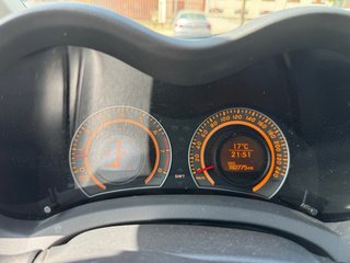 Toyota Auris 1.6 VVT-i Sol 124CV – Gasolina – Año
