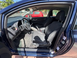 Toyota Auris 1.6 VVT-i Sol 124CV – Gasolina – Año