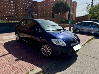 Toyota Auris 1.6 VVT-i Sol 124CV – Gasolina – Año