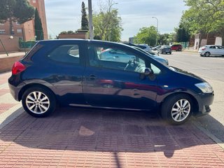 Toyota Auris 1.6 VVT-i Sol 124CV – Gasolina – Año