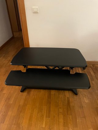 Elevador Escritorio AmazonBasics 2 Niveles