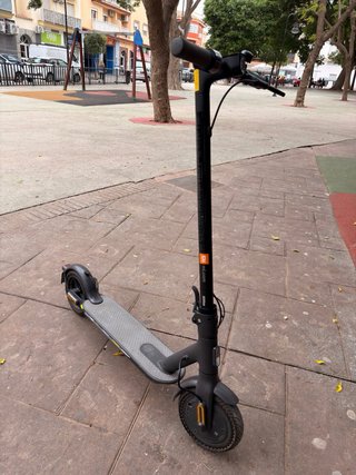 Patinete Xiaomi Essential 12kg Ruedas 8.5