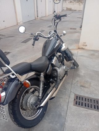 Yamaha XV250