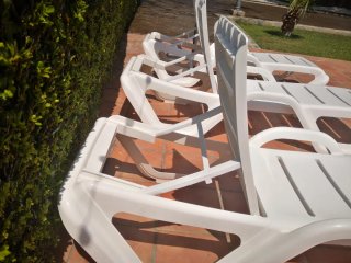 3 Hamacas o tumbonas de piscina/jardín. 45€ unidad