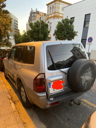 Mitsubishi Montero Largo 2004