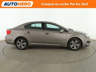 Toyota Avensis 2.0 D-4D Advance
