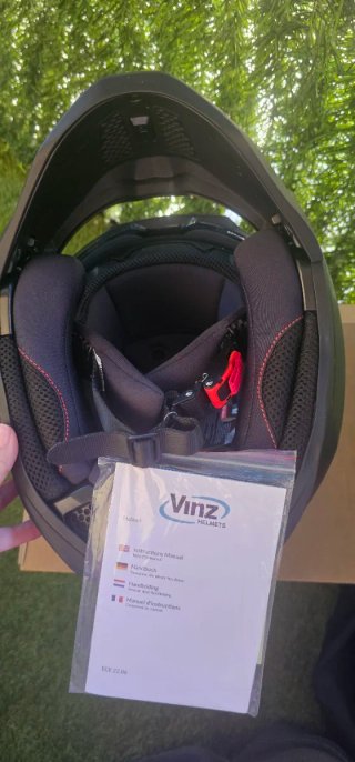 Casco  nuevo marca Vinz Kioto Negro con visera sol
