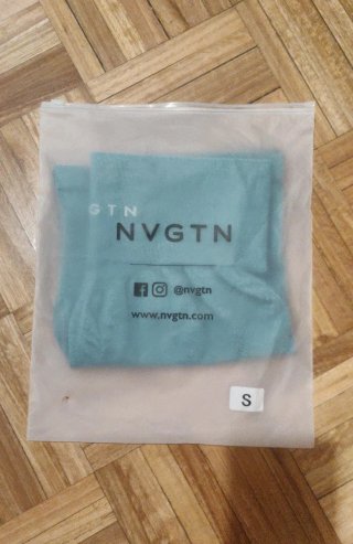 NVGTN Leggings Cortos Color Azul-Sin costuras