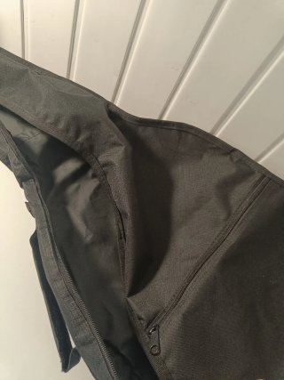 Funda Guitarra Ligera Negra. Nueva