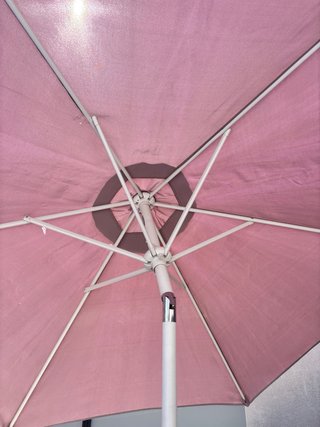 Parasol con pie