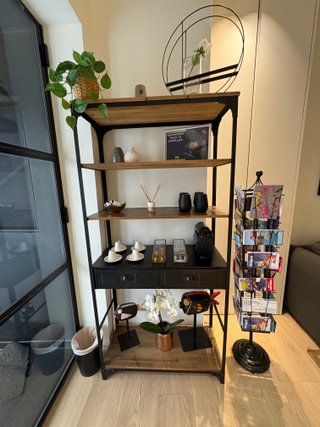 Estantería Metálica y Madera