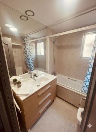 Alquiler de habitancion con terraza para chica en