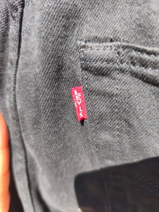 Pantalón Levi's Negro Original 501 L32