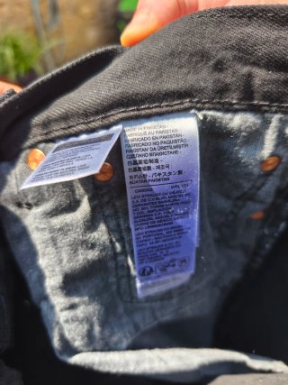 Pantalón Levi's Negro Original 501 L32
