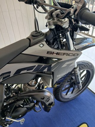 MOTO SHERCO 50 SM RS BLACKMOON
