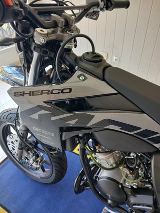 MOTO SHERCO 50 SM RS BLACKMOON