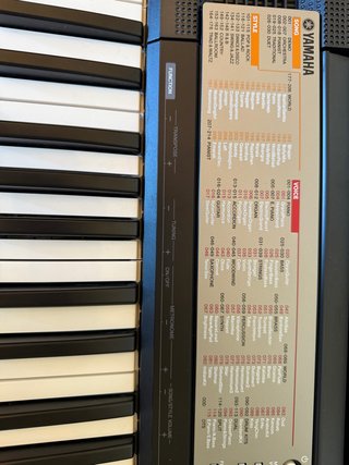 Teclado Yamaha PSR-F50