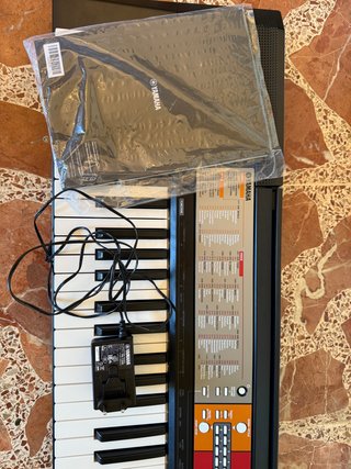 Teclado Yamaha PSR-F50