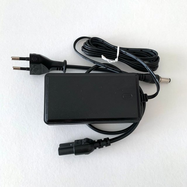 ALIMENTADOR 12V  2.0A 24W DC