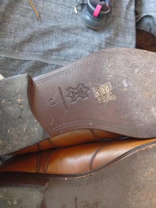 Zapatos de vestir Benelli cuero marrones