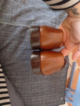 Zapatos de vestir Benelli cuero marrones