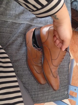 Zapatos de vestir Benelli cuero marrones