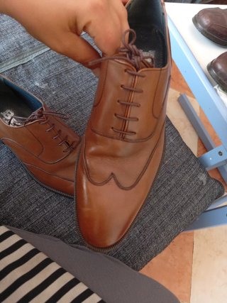 Zapatos de vestir Benelli cuero marrones