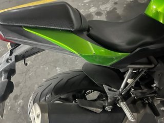 Kawasaki Z250 SL Verde