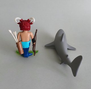 Playmobil Tritón con Tiburón Morado y Gris