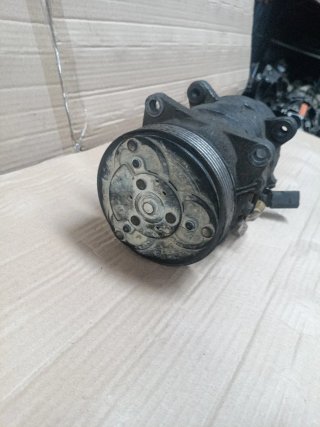 Compresor A/A Golf 4 1.6 Gasolina