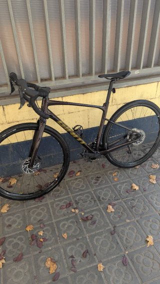 Bicicleta Giant Revolt 1 Talla M 2024