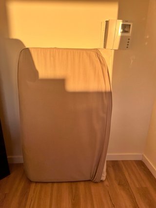 Cojín grande de tela beige