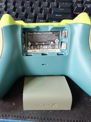 Mando Xbox Series X|S Verde y Amarillo