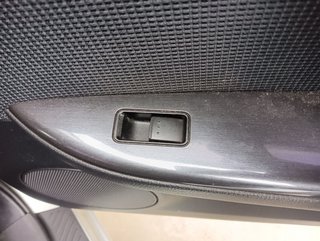 MANDO ELEVALUNAS TRASERO DERECHO MAZDA 6 BERLINA