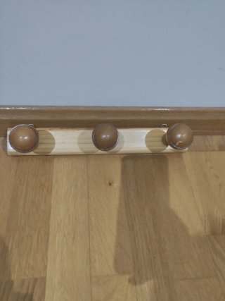 Perchero de madera rústico