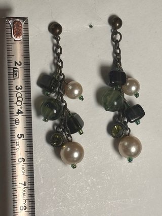 Pendientes largos cadena perlas y piedras
