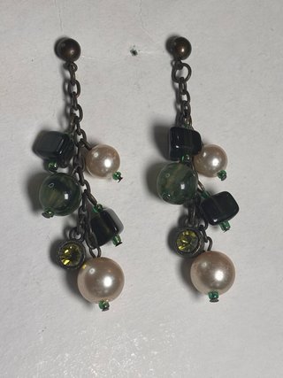 Pendientes largos cadena perlas y piedras