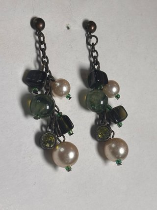 Pendientes largos cadena perlas y piedras