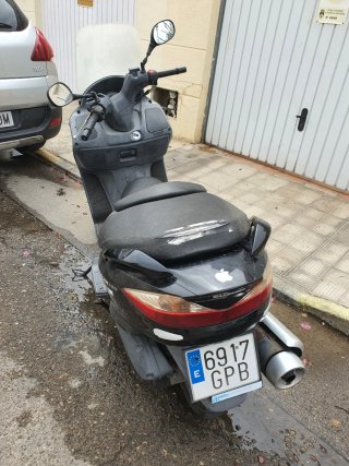 Suzuki Burgman 125cc Negra