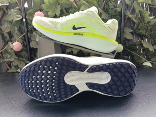 Nike Air Winflo 11