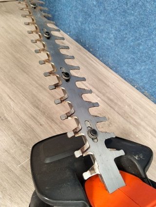 Tagliasiepi 18V! Senza Batteria! e Lama da 45cm 18mm