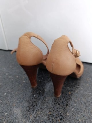 Zapatos Wonders piel tacón beige talla 39