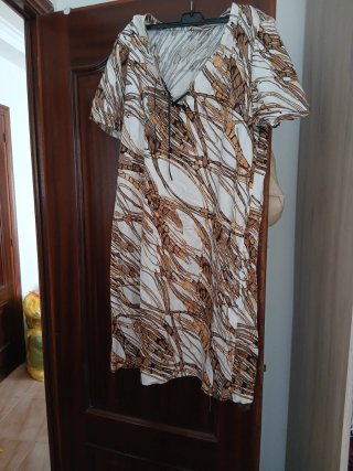 Vestido estampado marrón y blanco