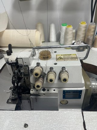 Máquina Remalladora Overlock Industrial