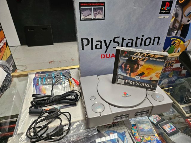 Lote PlayStation 1 con caja y mando y juego