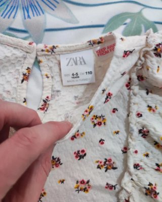 Vestido floral niña manga larga Zara