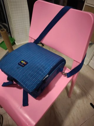 Trona de viaje para bebé azul peces